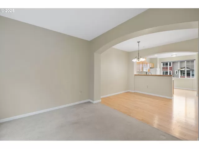 MLS: 480143404 Condo For Sale