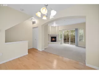 Photo #1: 480143404 Listing 