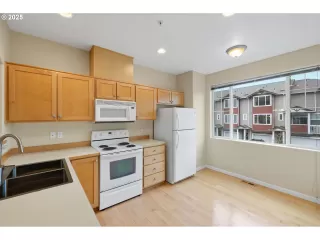 Photo #3: 480143404 Listing 