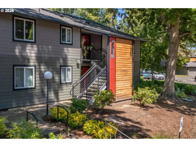 MLS: 480408238 Condo For Sale