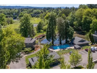 Photo #5: 480408238 Listing