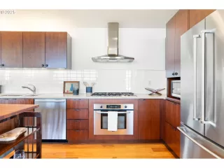 Photo #1: 480789584 Listing 