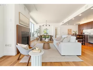 Photo #6: 480789584 Listing 