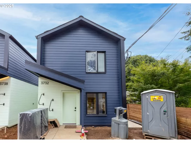 MLS: 480816335 Condo For Sale