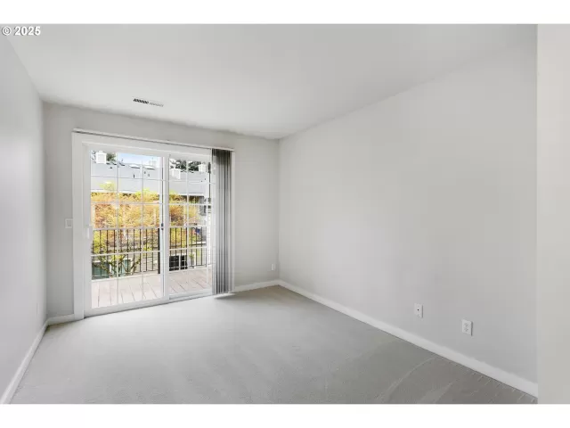 MLS: 481602208 Condo For Sale