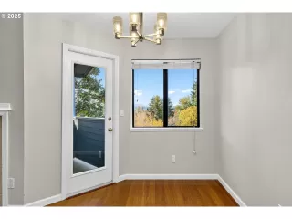 Photo #6: 481603167 Listing