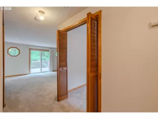 Photo #5: 481743465 Listing 