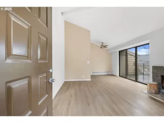 Photo #3: 482193086 Listing 