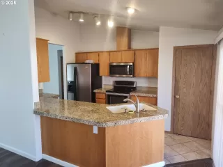 Photo #6: 482271055 Listing