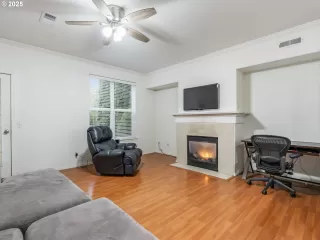 Photo #1: 482416492 Listing