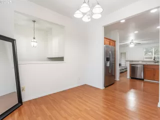 Photo #3: 482416492 Listing