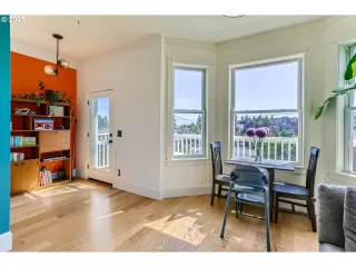 Photo #5: 482418809 Listing