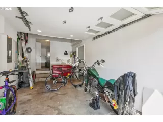 Photo #1: 482720621 Listing