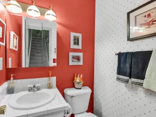 Photo #2: 482734392 Listing