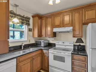 Photo #3: 482734392 Listing