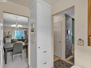 Photo #4: 482734392 Listing