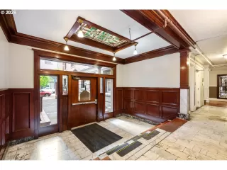 Photo #5: 482769227 Listing 