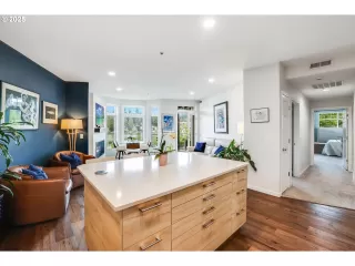Photo #5: 482819037 Listing 