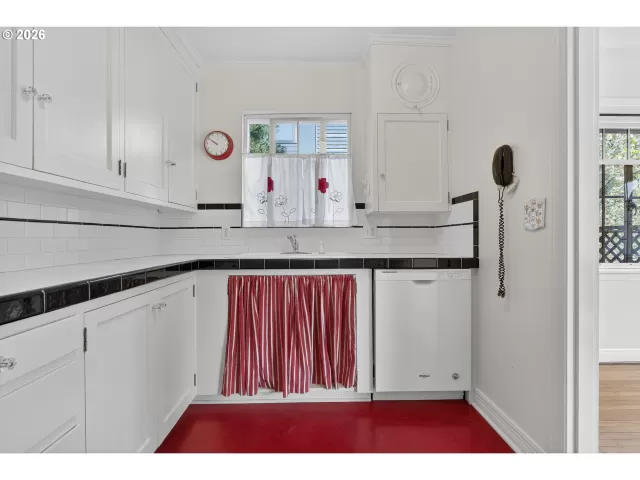 MLS: 482829568 Condo For Sale