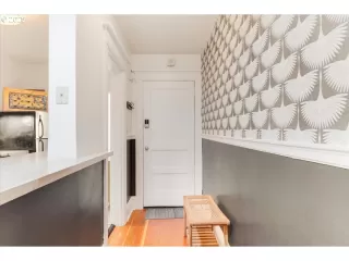 Photo #3: 484120798 Listing