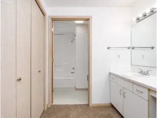 Photo #5: 484321900 Listing 