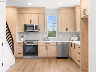 Photo #4: 484379257 Listing 