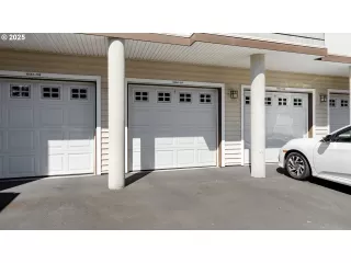 Photo #2: 485397048 Listing