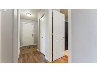 Photo #5: 485397048 Listing