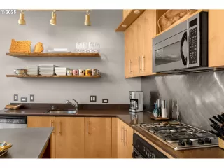 Photo #3: 485804165 Listing