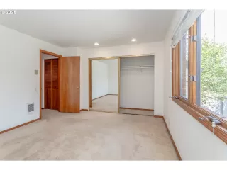 Photo #3: 485966100 Listing