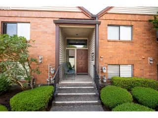 Photo #4: 486196322 Listing