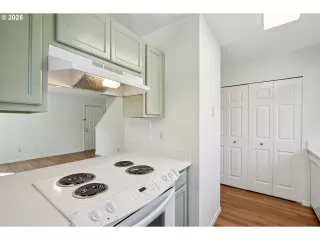 Photo #1: 486278939 Listing