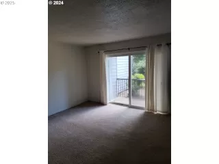 Photo #5: 486570631 Listing