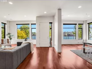 Photo #2: 487347373 Listing