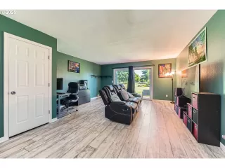 Photo #3: 487556348 Listing 