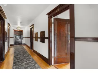 Photo #5: 487575148 Listing