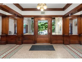 Photo #6: 487575148 Listing