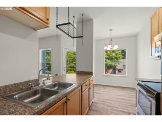 Photo #5: 488135312 Listing