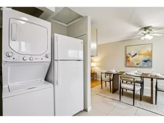 Photo #3: 489336163 Listing 