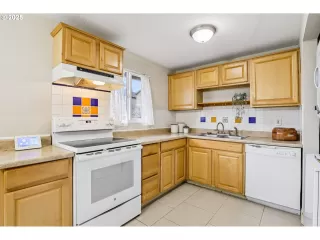 Photo #6: 489336163 Listing 