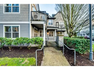 Photo #3: 489339866 Listing