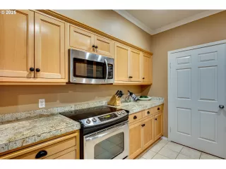 Photo #6: 489339866 Listing