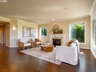 Photo #4: 489384691 Listing