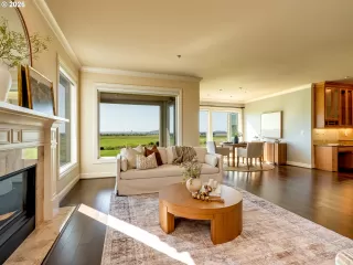 Photo #5: 489384691 Listing