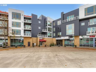 More Details about MLS # 489638197 : 12600 SW CRESCENT ST 206