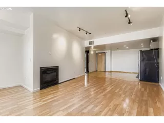 Photo #4: 489638197 Listing 