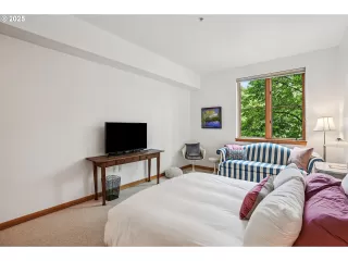 Photo #1: 489763168 Listing 