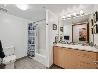 Photo #4: 489763168 Listing 