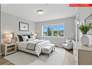 Photo #2: 490768335 Listing