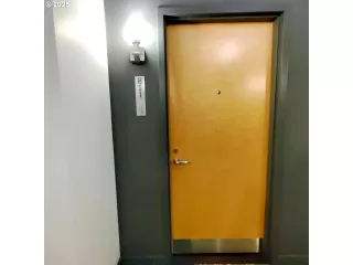 Photo #2: 490791993 Listing